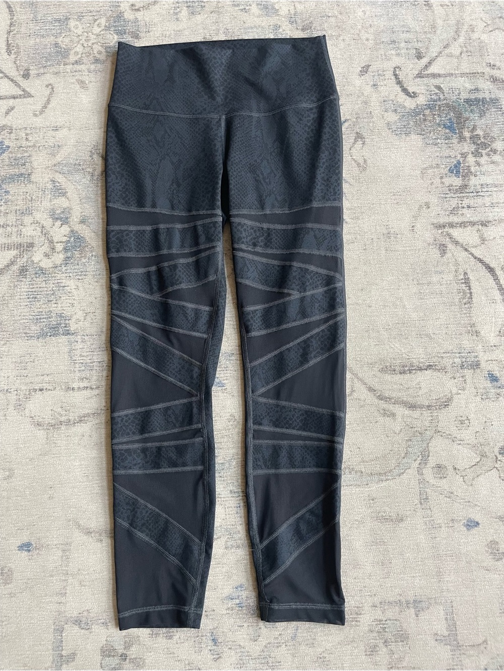 Lululemon High Times Tech Mesh Pant Desert Snake Deep Coal Black Size 6